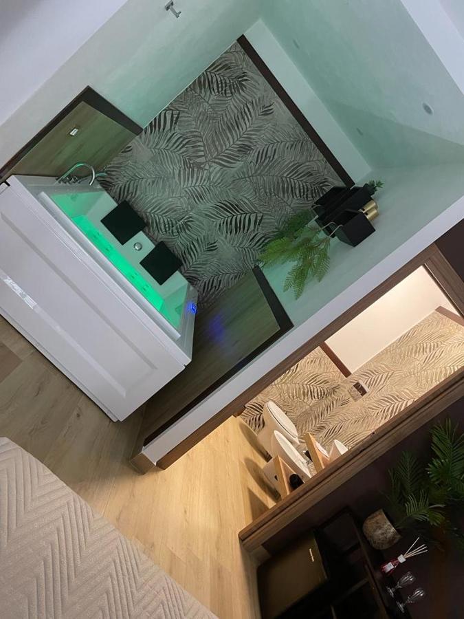 Residence Gordon Carini Luaran gambar